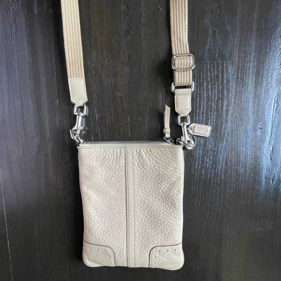 Coach Swingpack Crossbody Messenger Bag No.L05S-9760 - Picture 3 of 15